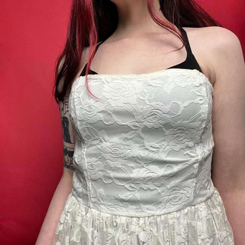 Ardene / Y2K strapless white lace mini dress π€π€βββββ - Picture 4 of 5
